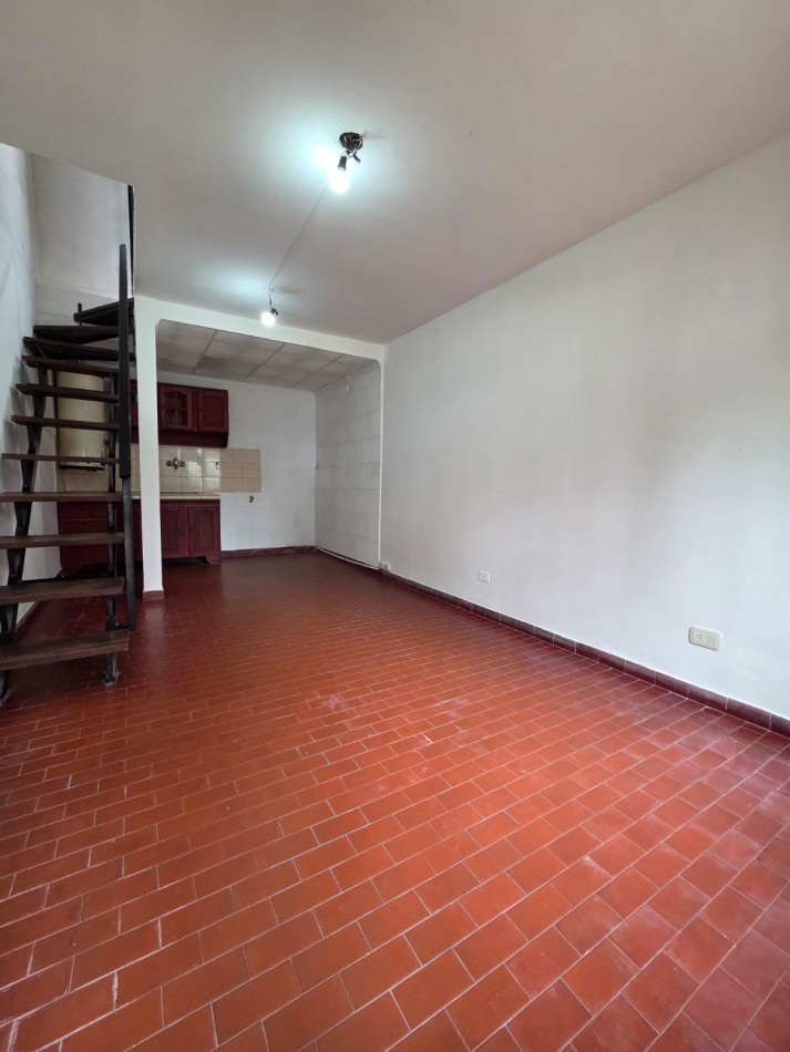 Duplex 2 Ambientes en Roca San Miguel 